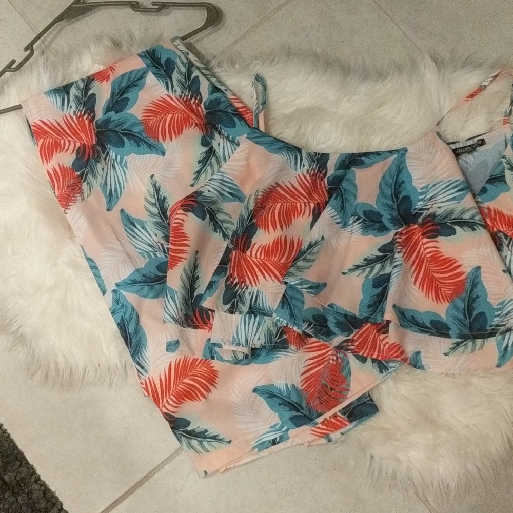 Fashion Nova tropical 2pcs crop top and pant set